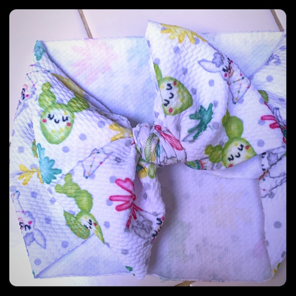 Infant stretchy headband